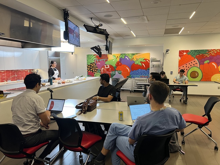 students site in a teaching kitchen