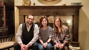 Zhaohui Hu, MD, center, a recent graduate of the UI Carver College of Medicine, with her hosts Peter Wehr, MD, and Lisa Silvestri, PhD, of Spokane, Wash.