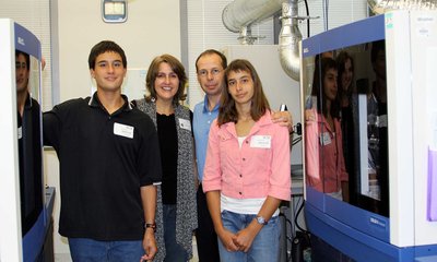 Noah, Retta, Joe, and Alexis Beery in a genome sequencing lab at Baylor College of Medicine. Photo: Retta Beery aamc-news-rmh-1.jpg
