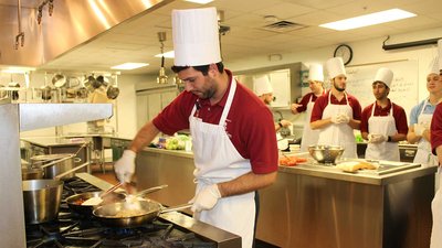 South Carolina students cooking