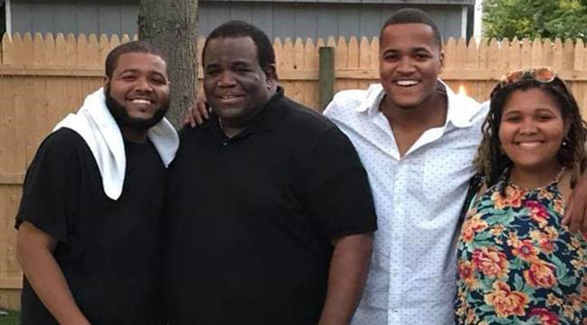 Ryan Mahoney, third from left, a medical student at Rutgers New Jersey Medical School in Newark, with his father, James Mahoney, MD, and his siblings, Jamie and Stephanie.