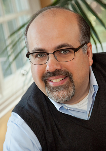 healing-power-of-poetry-rafael-campo-headshot-Harvard-Medical-School.jpg Rafael Campo