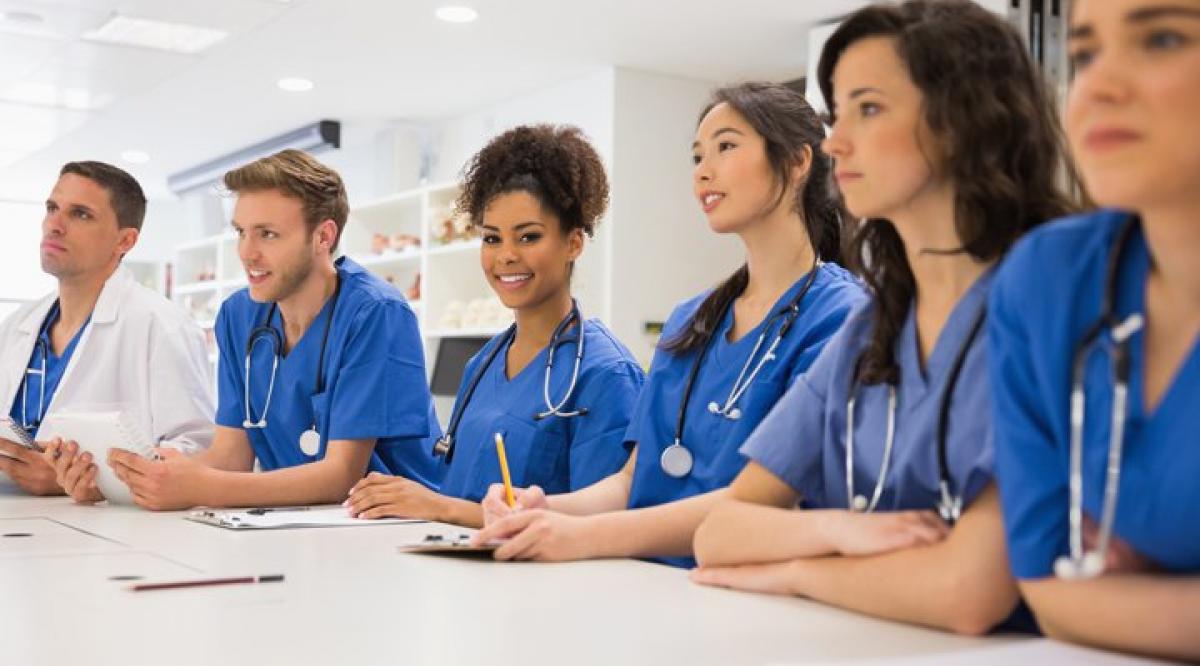 1-aamc-news-resiliency-promo_002.jpg__720x480_q85_crop_subsampling-2_upscale