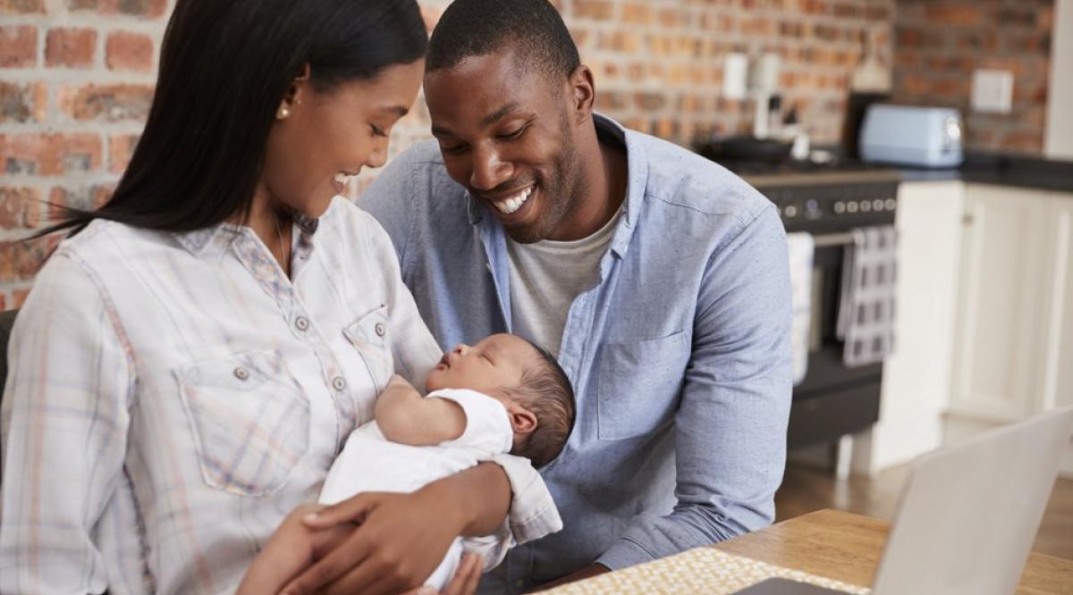 1-leave-vp-redbox-image-parents-baby.jpg__992x558_q85_crop-smart_subsampling-2_upscale