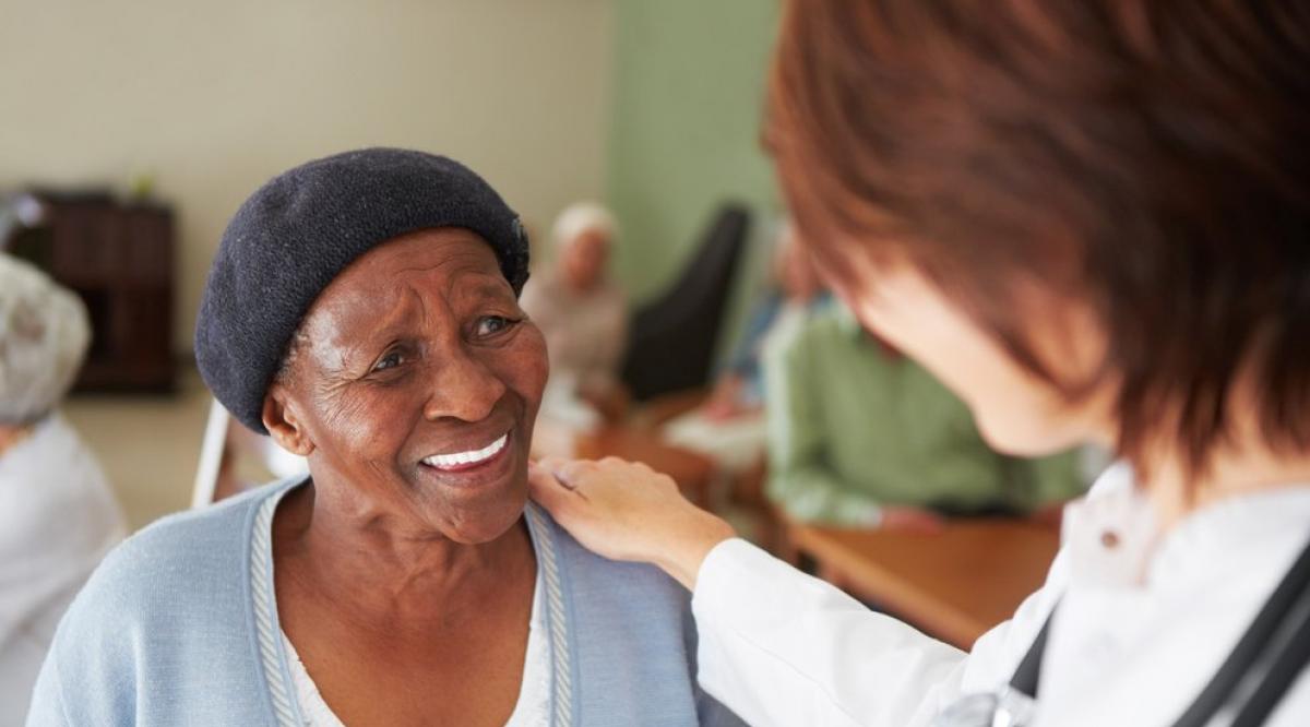 3-aamc-news-gme-disparities-article.jpg__992x558_q85_crop-smart_subsampling-2_upscale