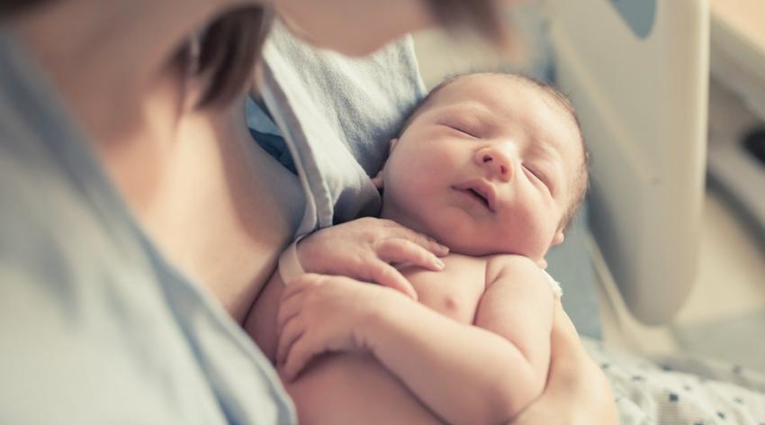 64-mom-opioids-feature.jpg__992x558_q85_crop-smart_subsampling-2_upscale