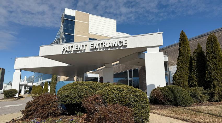 Entrance sign to a hospital